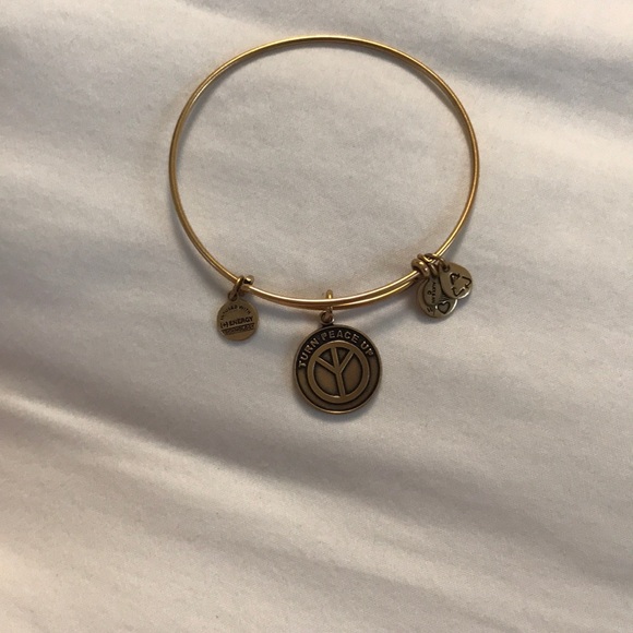 Gold bracelet - Picture 1 of 2